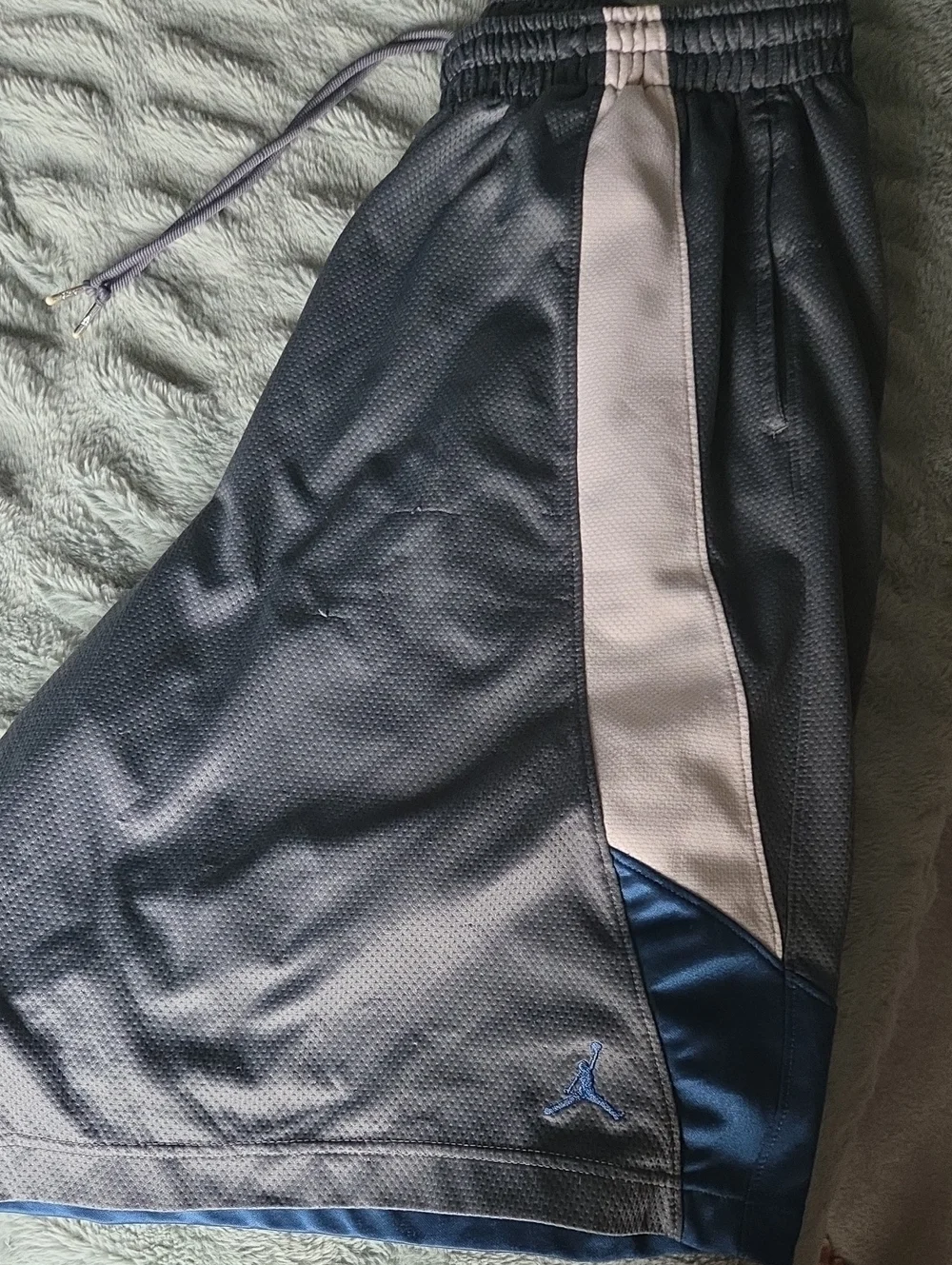 Jordan Men's Blue & Light Gray Basketball Shorts with Navy Trim, Sz XXL